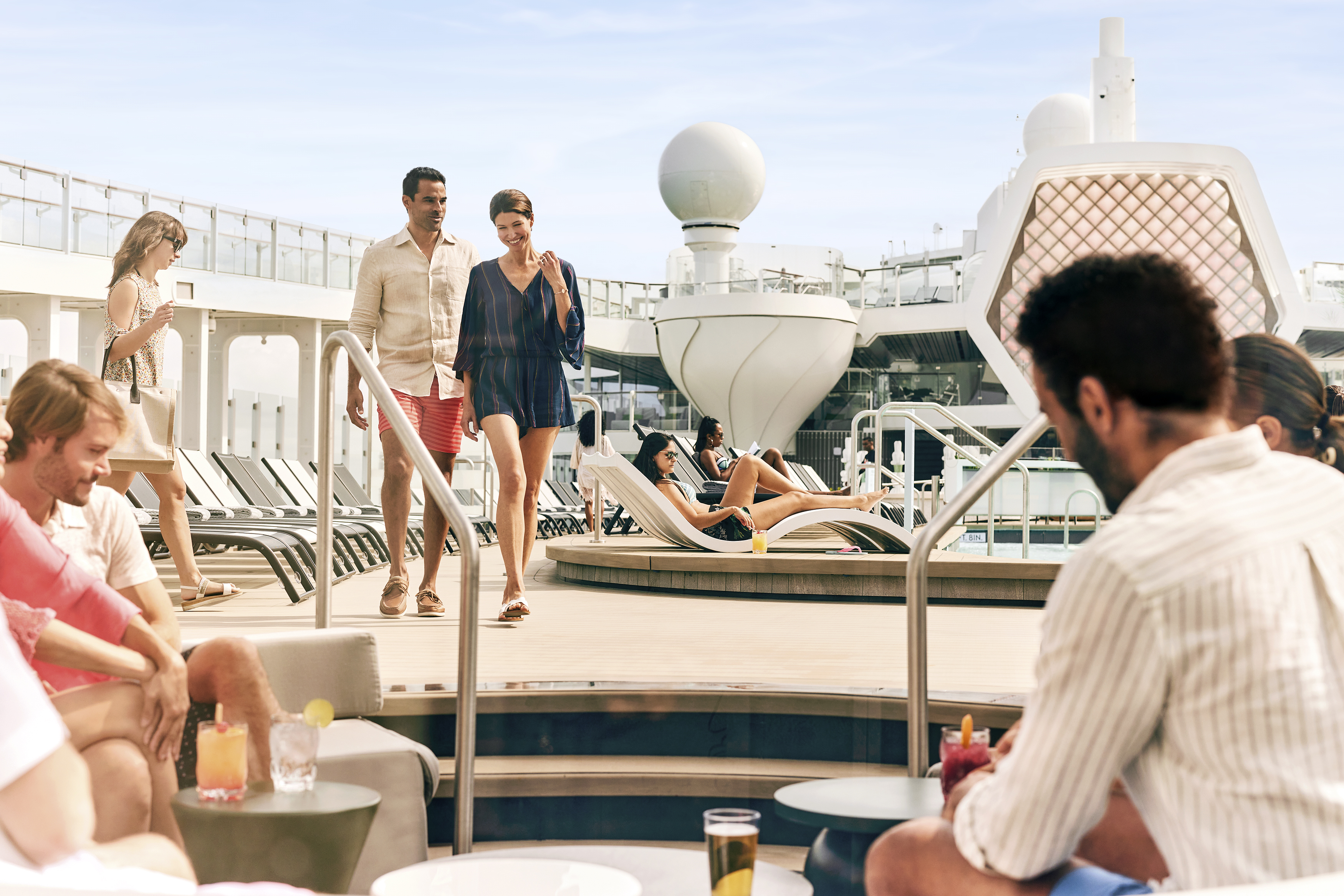 På Resort Deck finns en av de mest populära platserna – Solarium endast för vuxna