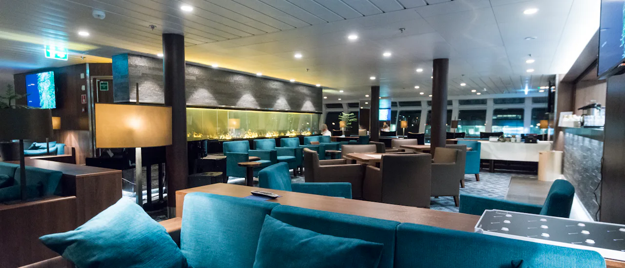 Explorer Bar panoramalounge