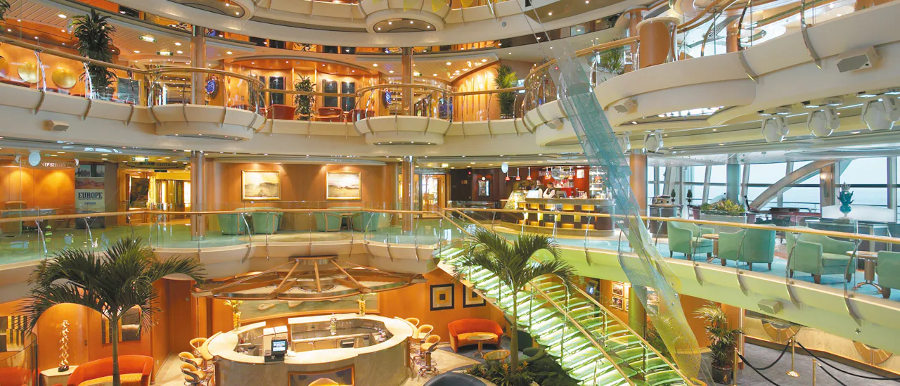 Atriet â Radiance of the Seas hjĂ€rta